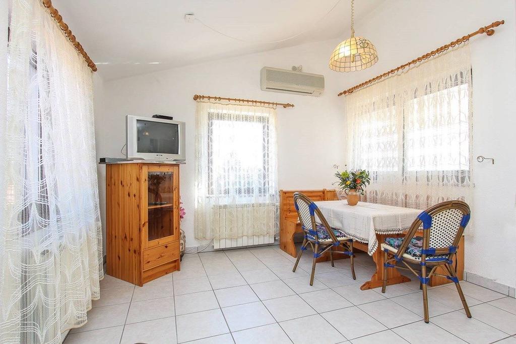 Apartment Zdravko